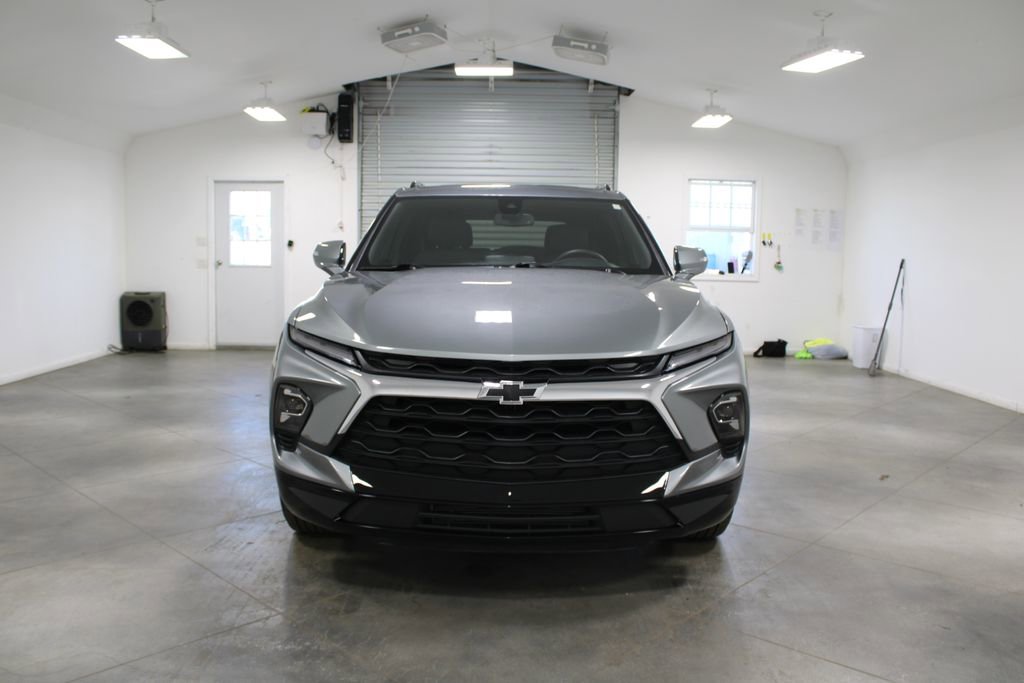 Used 2025 Chevrolet Blazer RS video 3