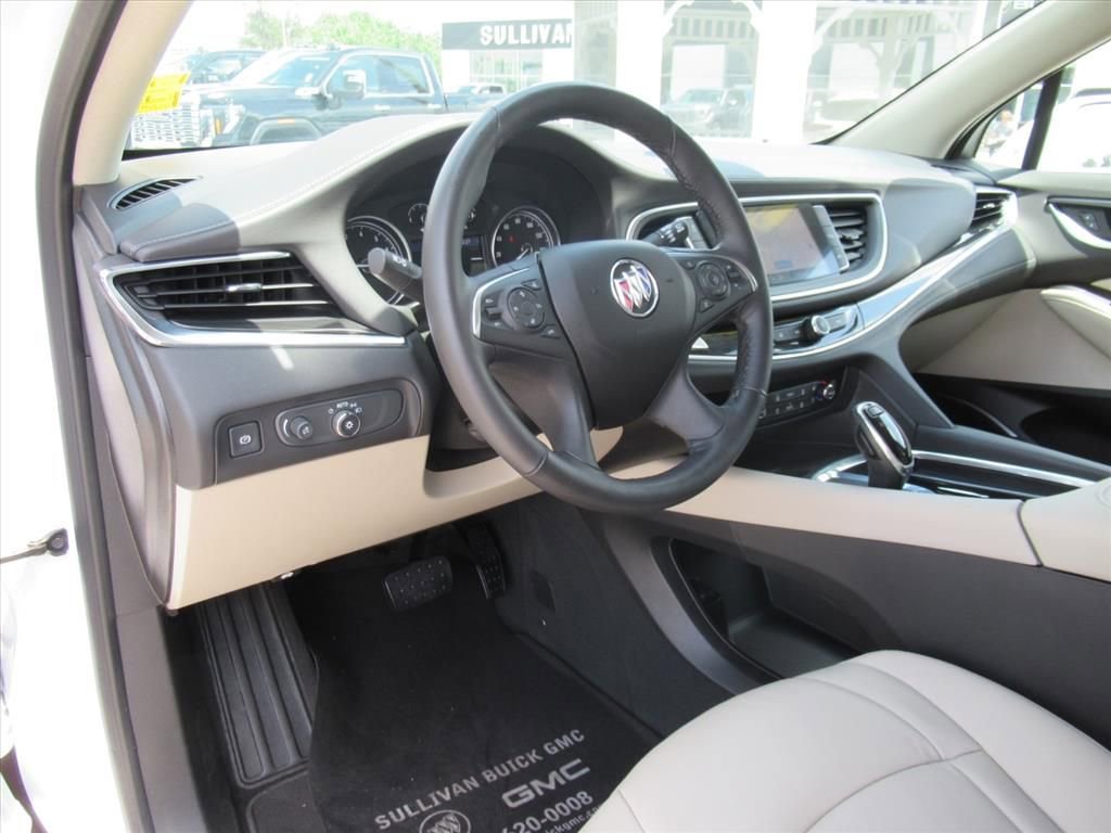 Used 2020 Buick Enclave Premium w/ Sun and Sites Package FWD image 17