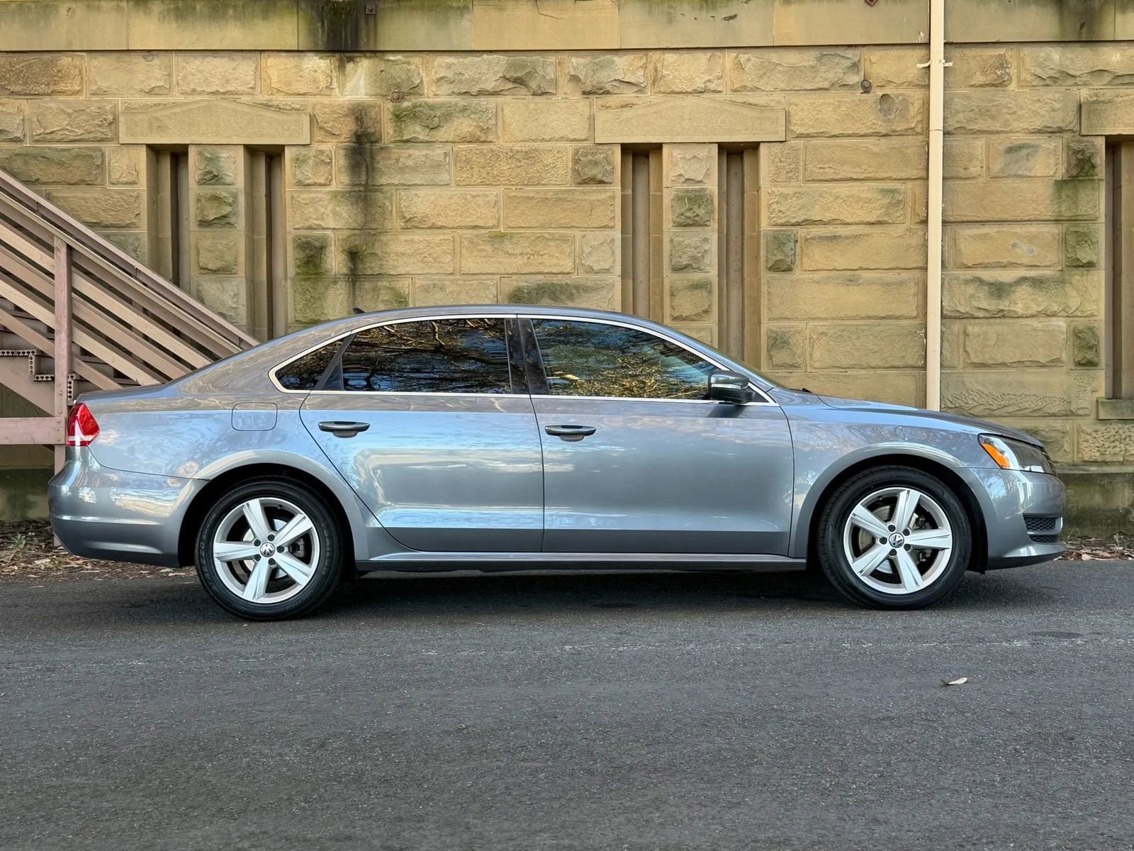 Used 2013 Volkswagen Passat 2.5 SE image 3