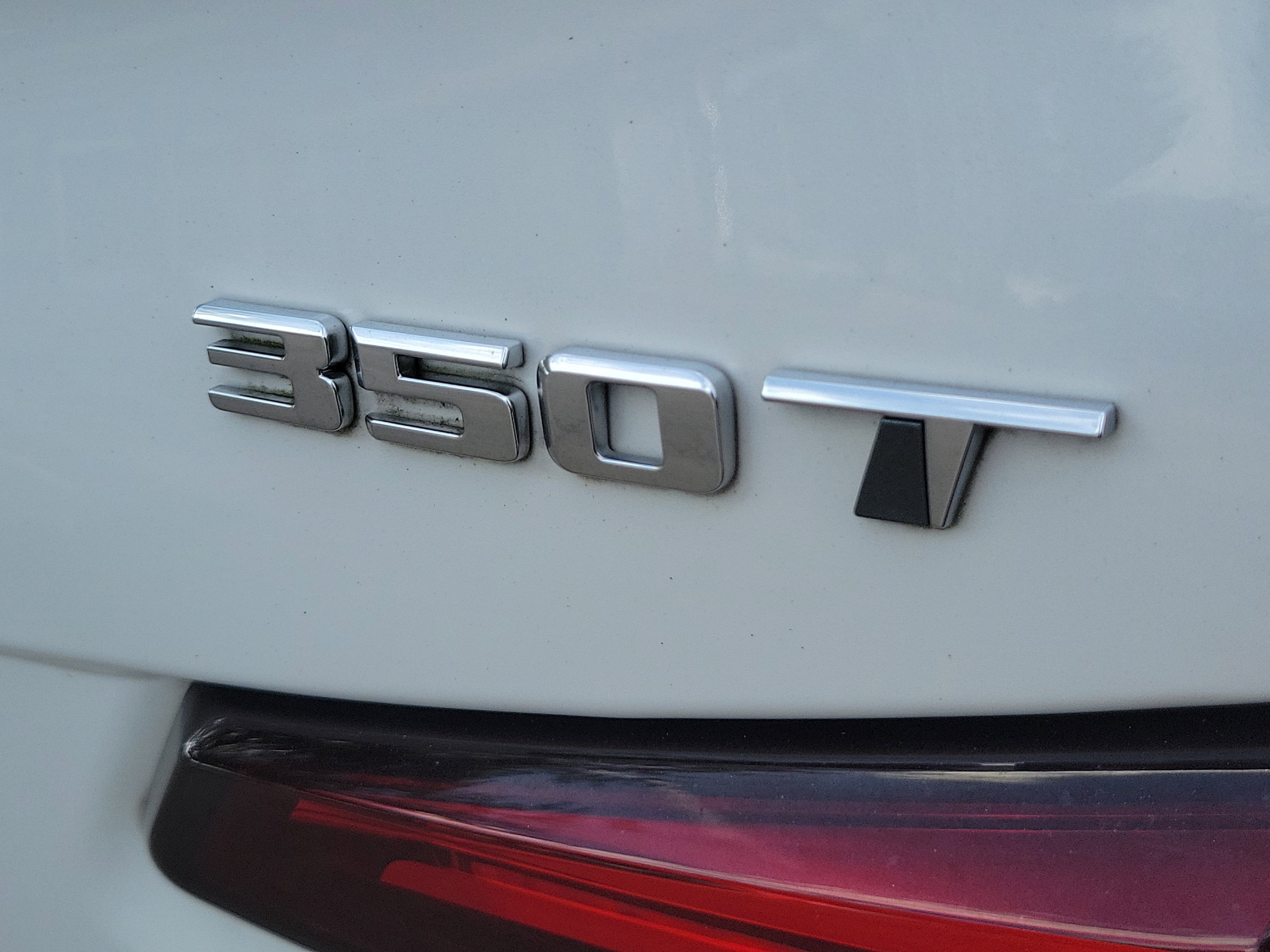 Used 2020 Cadillac XT4 Premium Luxury w/ Enhanced Visibility Package image 5