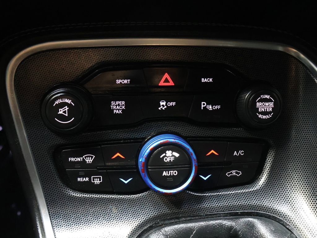 Used 2016 Dodge Challenger R/T Scat Pack w/ Leather Interior Group image 23