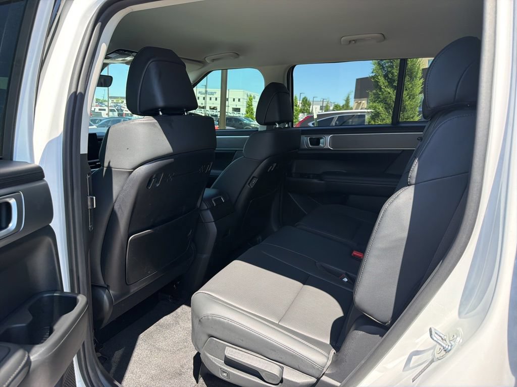 Certified 2026 Hyundai Santa Fe SEL FWD image 9