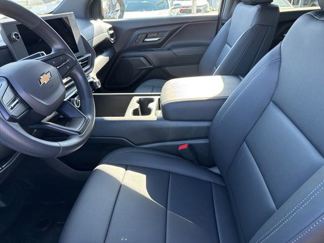 Used 2024 Chevrolet Silverado EV W/T image 17