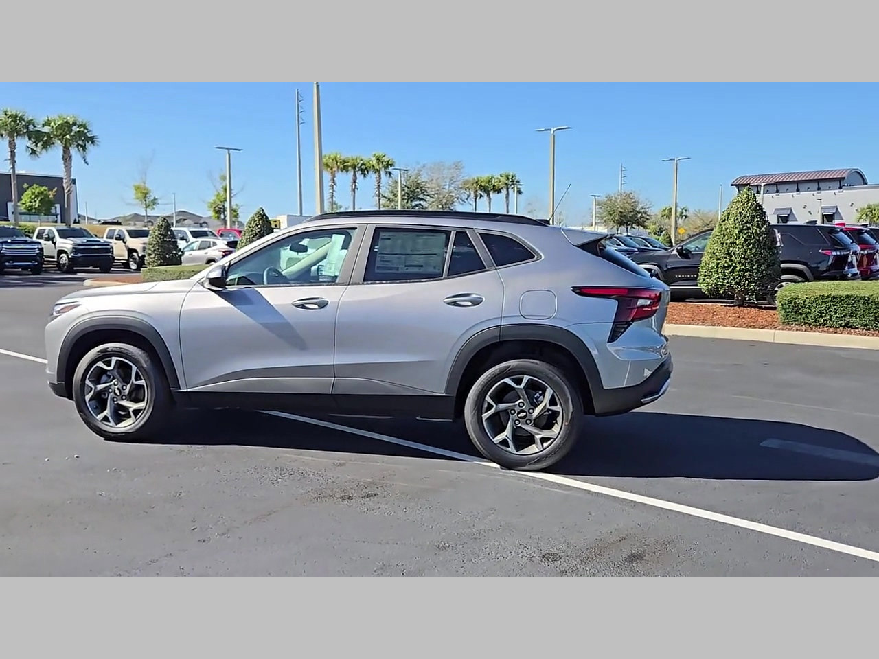 New 2026 Chevrolet Trax LT w/ Driver Confidence Package FWD image 20