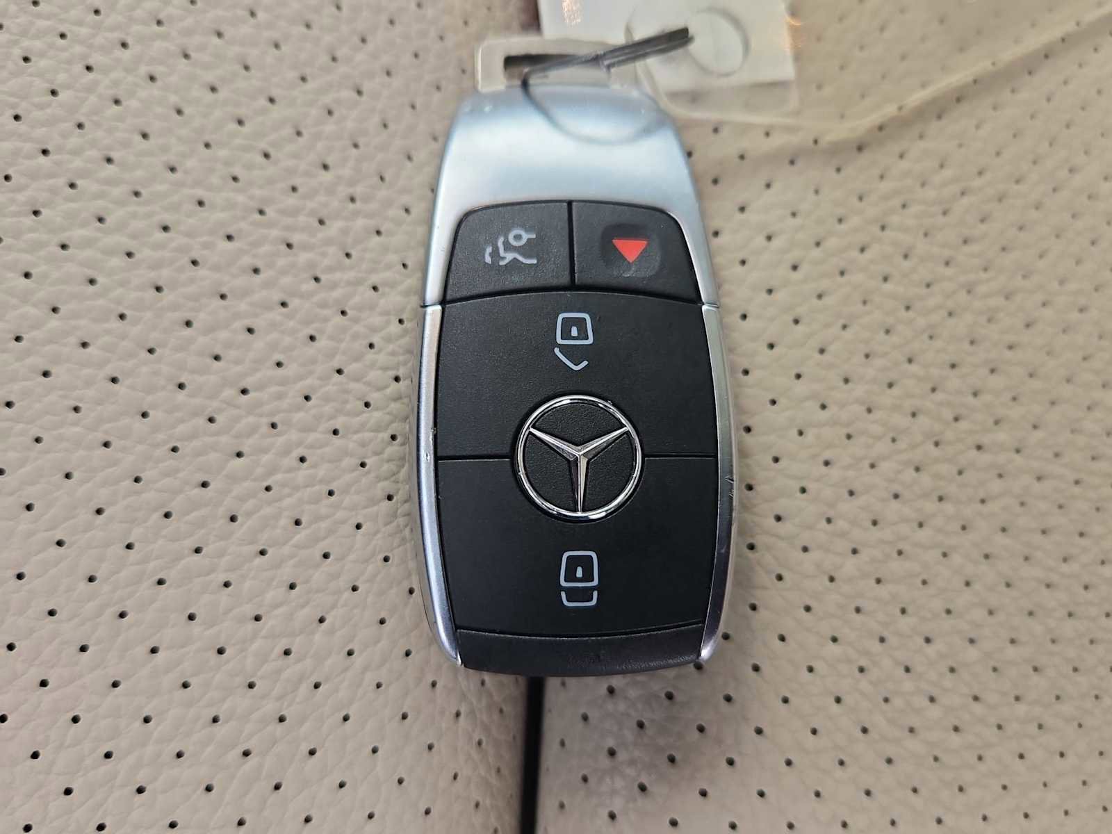 Used 2022 Mercedes-Benz GLC 300 4MATIC image 31