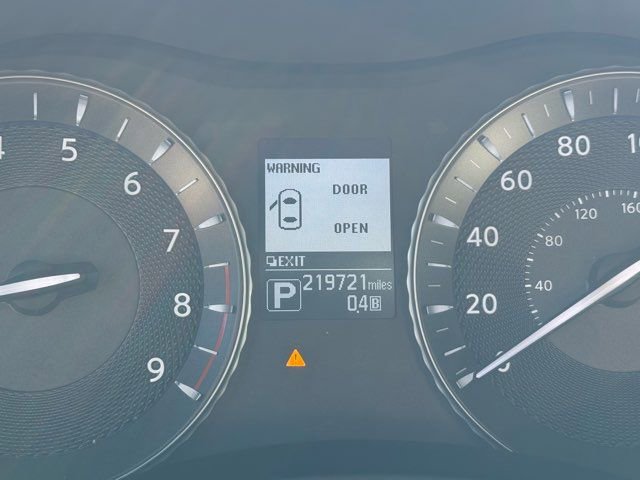 Used 2019 INFINITI Q70 Luxe w/ Sport Package image 14