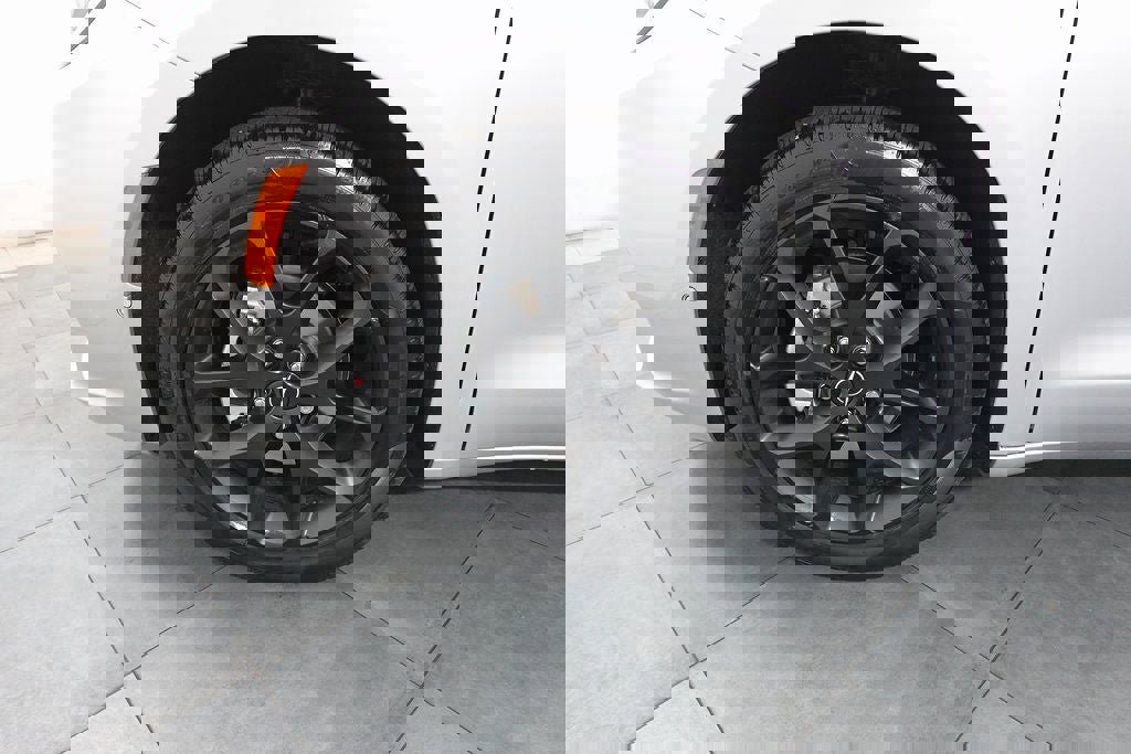 New 2026 Chrysler Pacifica Select w/ S Appearance Package image 28