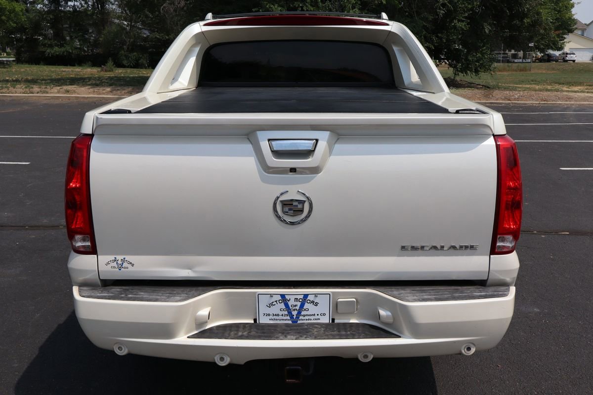 Used 2012 Cadillac Escalade EXT Luxury image 6