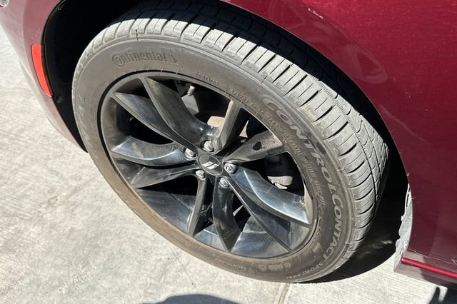 Certified 2017 Dodge Charger SE w/ Blacktop Package RWD image 16