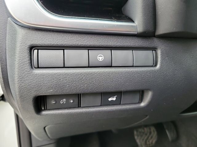 Used 2022 Nissan Rogue SL w/ SL Premium Package image 22