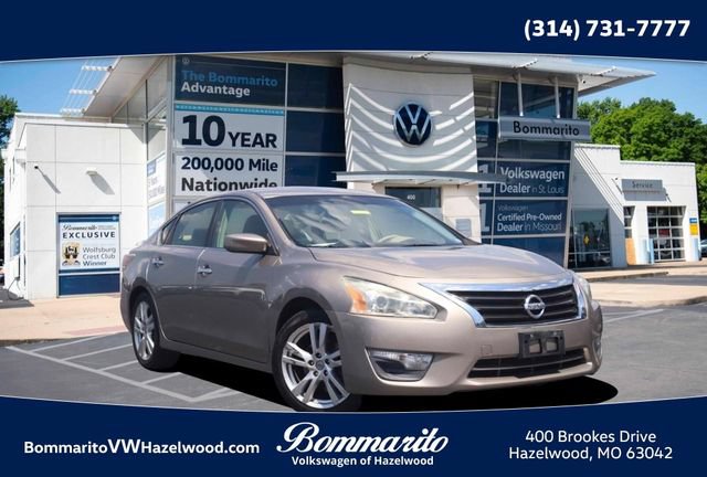 Used 2013 Nissan Altima 3.5 S FWD image 1