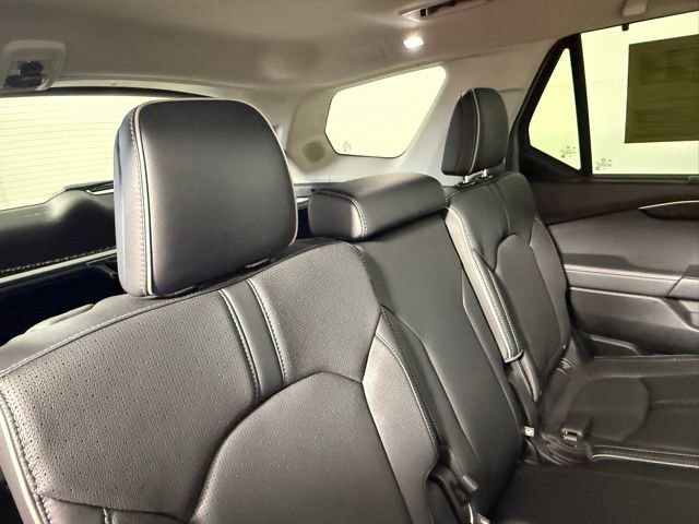 Used 2024 Honda Pilot Elite image 45