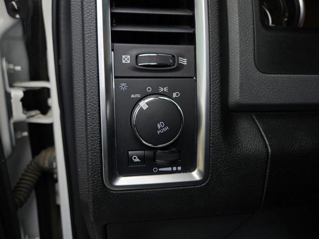 Used 2020 RAM 1500 Classic Warlock w/ Electronics Group image 14