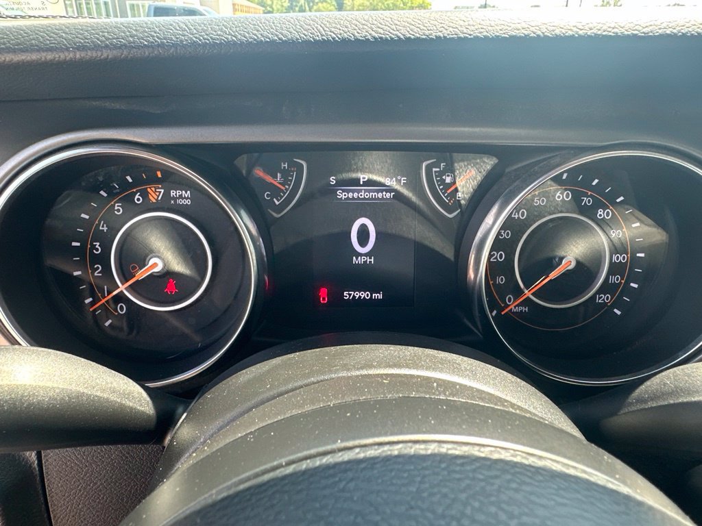 Used 2023 Jeep Gladiator Sport AWD/4WD image 19