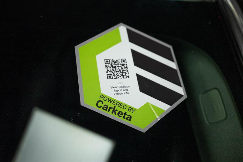 Used 2023 Volvo XC40 B4 Ultimate image 26