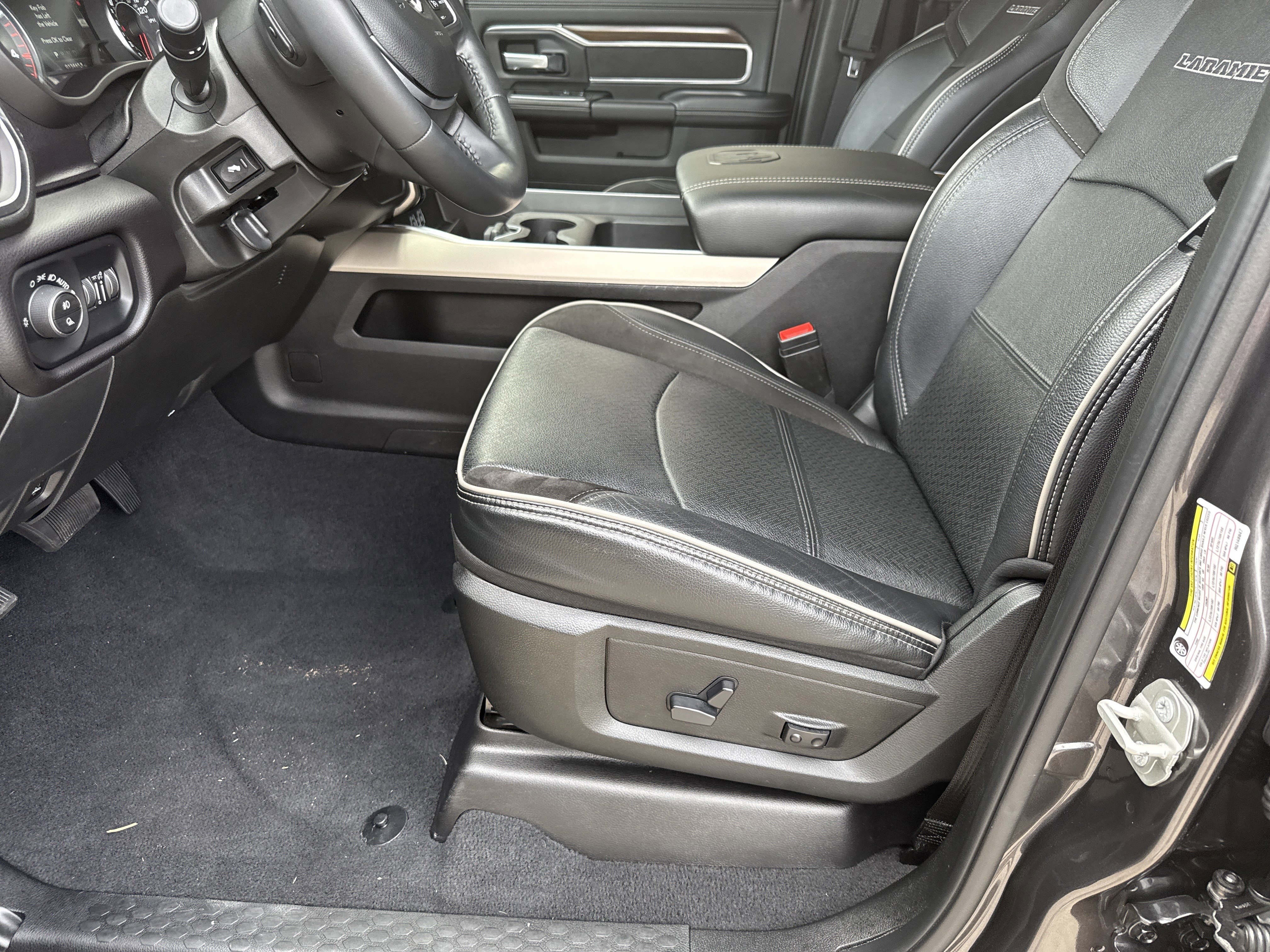 Used 2024 RAM 3500 Laramie w/ Bed Utility Group image 9