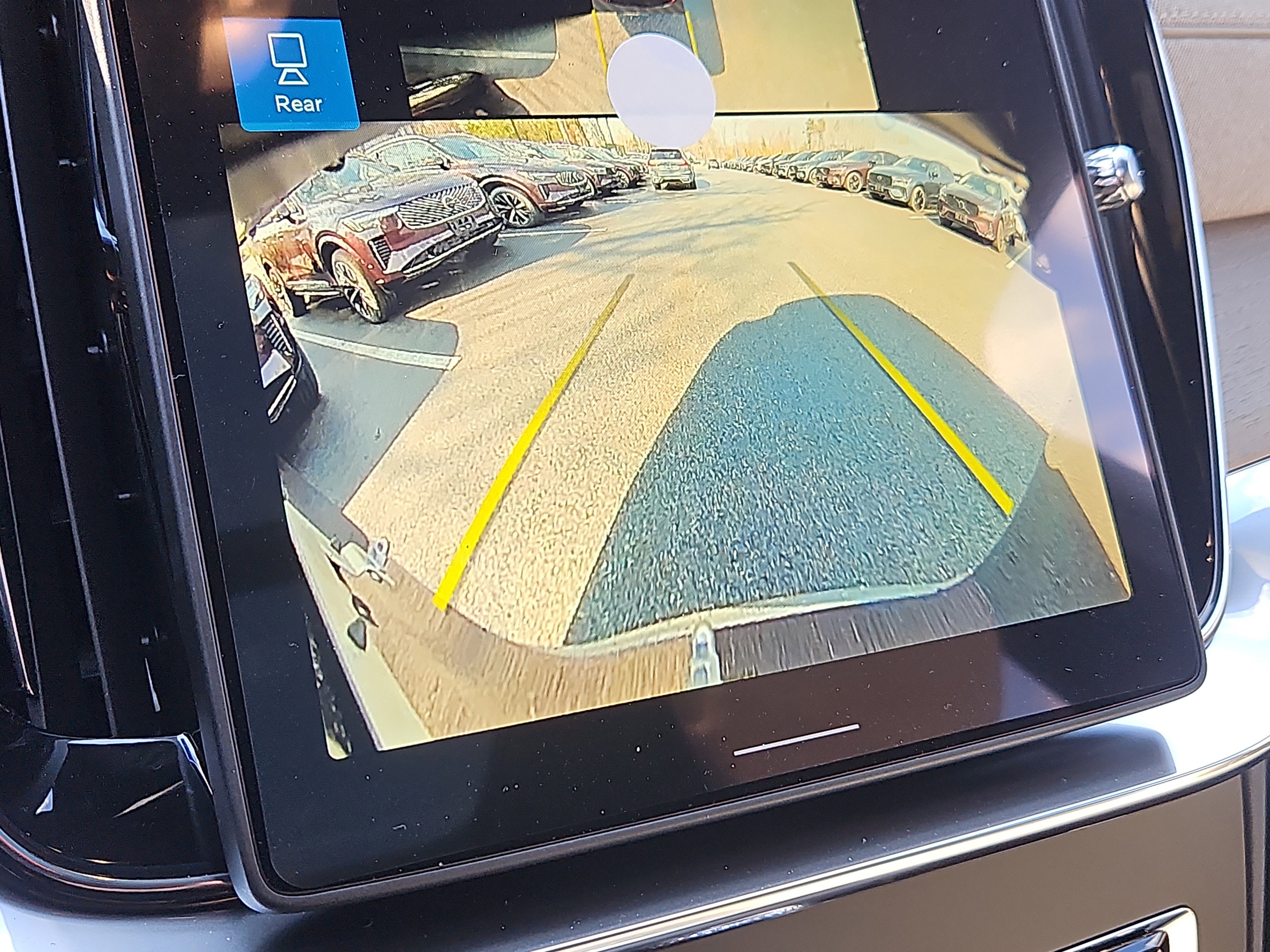 New 2026 Volvo XC90 B6 Plus w/ Protection Package Premier image 7