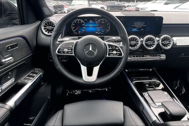 Certified 2023 Mercedes-Benz GLB 250 4MATIC w/ Premium Package image 4