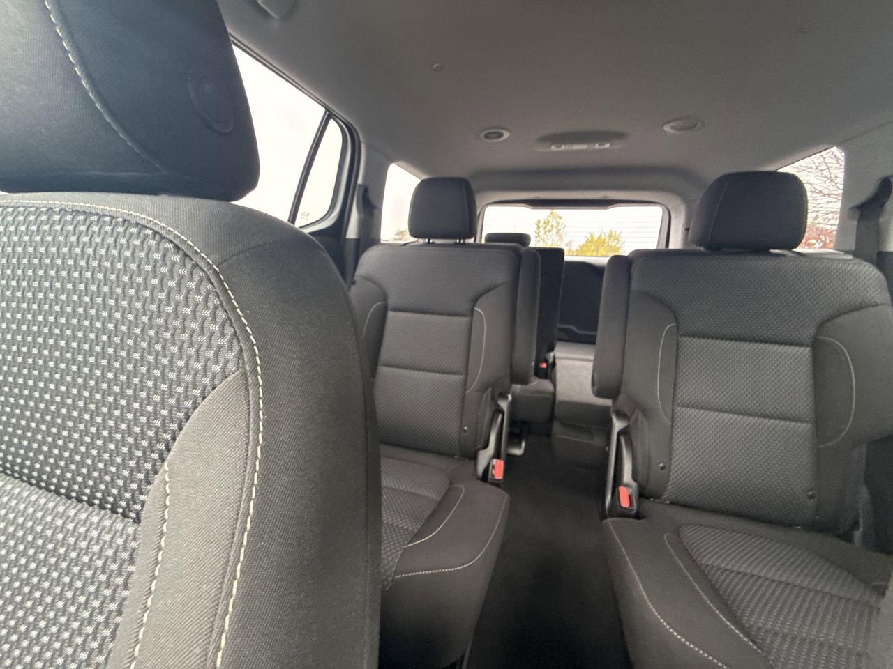 Certified 2023 GMC Acadia SLE w/ Driver Convenience Package image 12