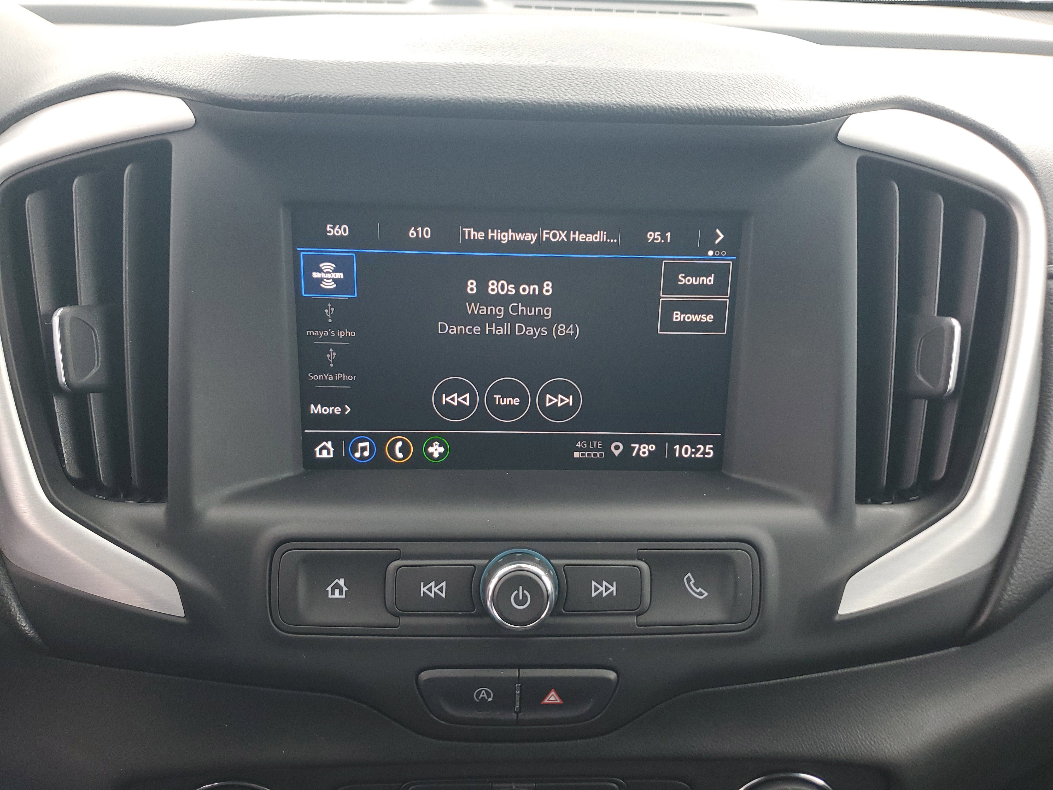 Used 2022 GMC Terrain SLE w/ Driver Convenience Package image 24