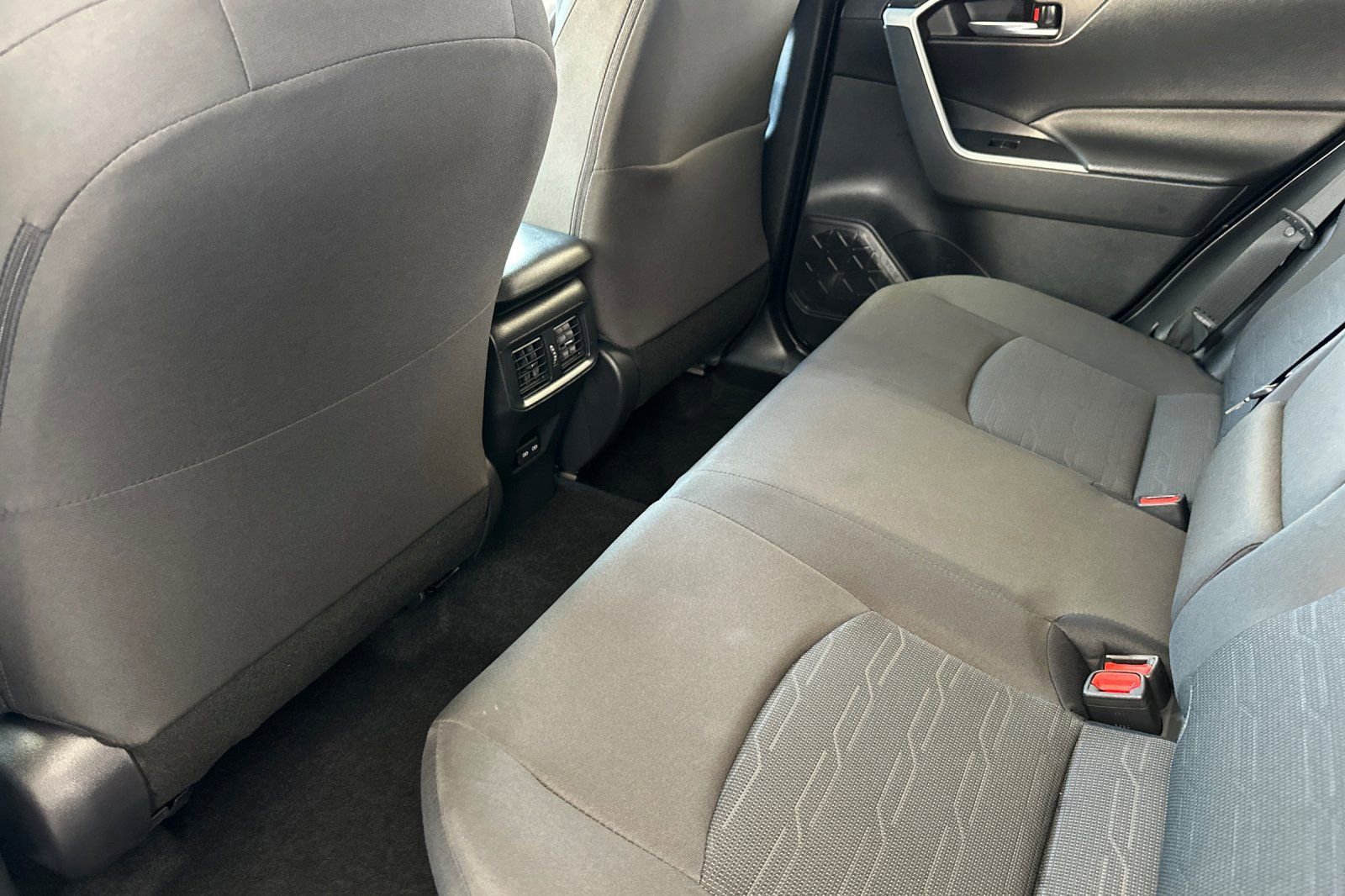 Certified 2025 Toyota RAV4 SE image 12