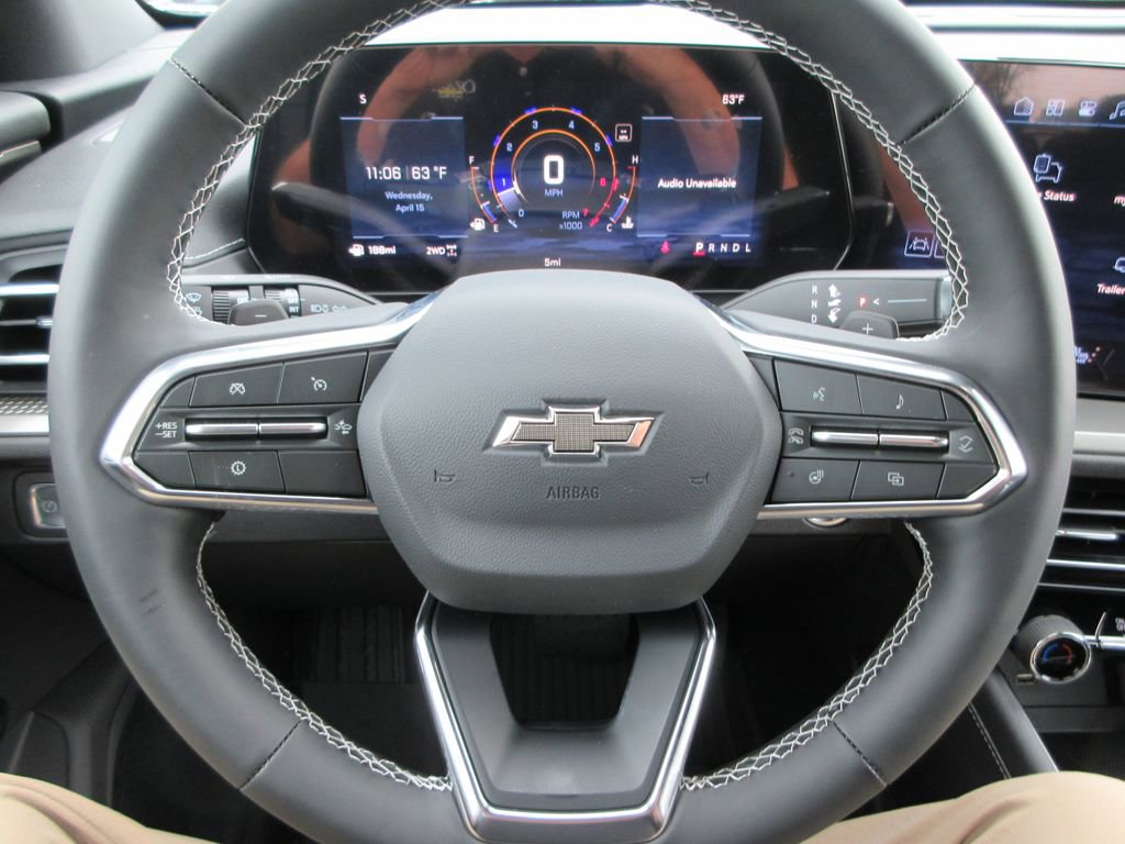 New 2026 Chevrolet Traverse LT w/ Midnight/Sport Edition AWD/4WD image 23