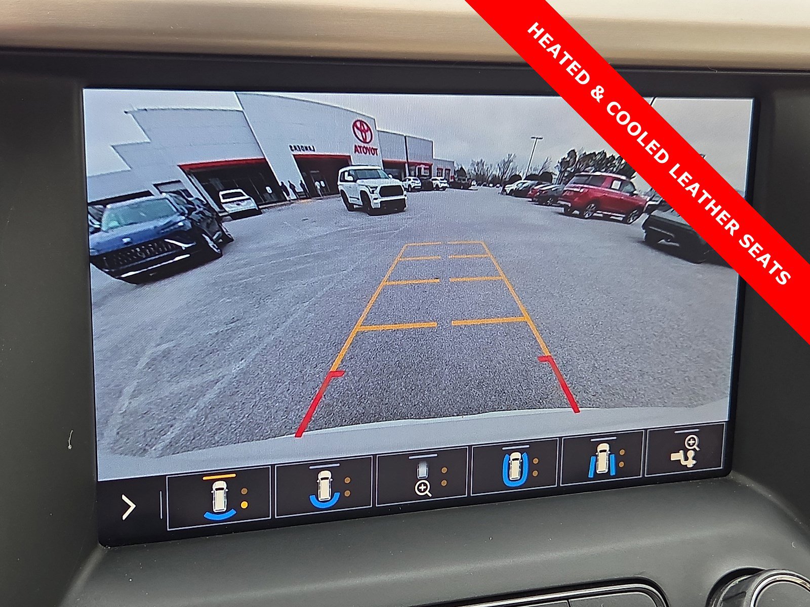 Used 2020 GMC Acadia Denali w/ Trailering Package image 20