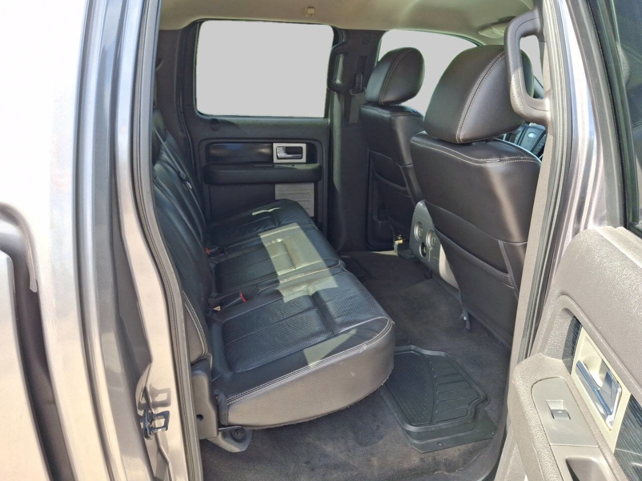 Used 2010 Ford F150 Platinum image 10