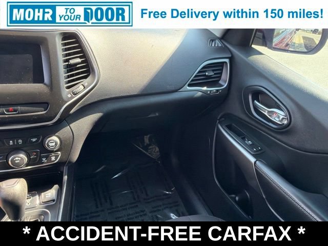 Used 2019 Jeep Cherokee Latitude w/ Popular Appearance Group FWD image 32