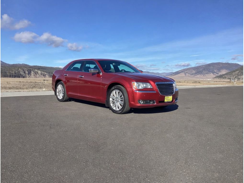 Used 2013 Chrysler 300 C w/ Light Group image 1