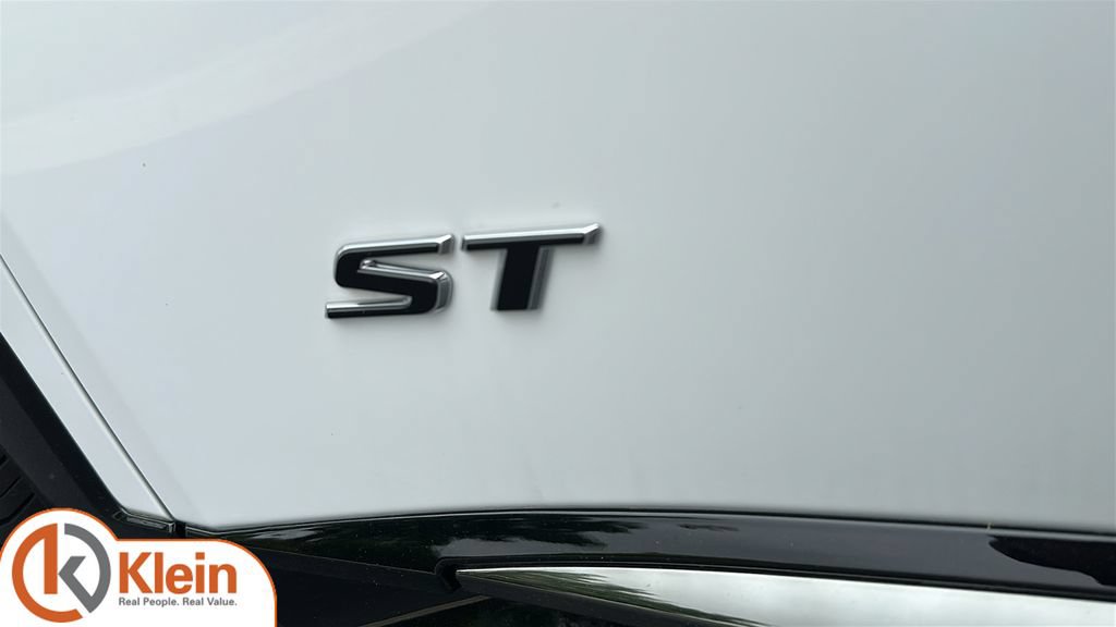 Used 2024 Buick Envision Sport Touring AWD/4WD image 12