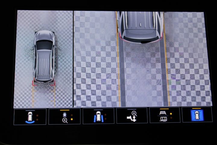 Used 2024 Chevrolet Equinox LT image 48