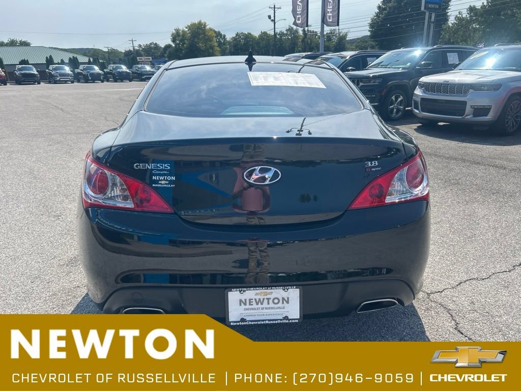 Used 2012 Hyundai Genesis 3.8 RWD image 29