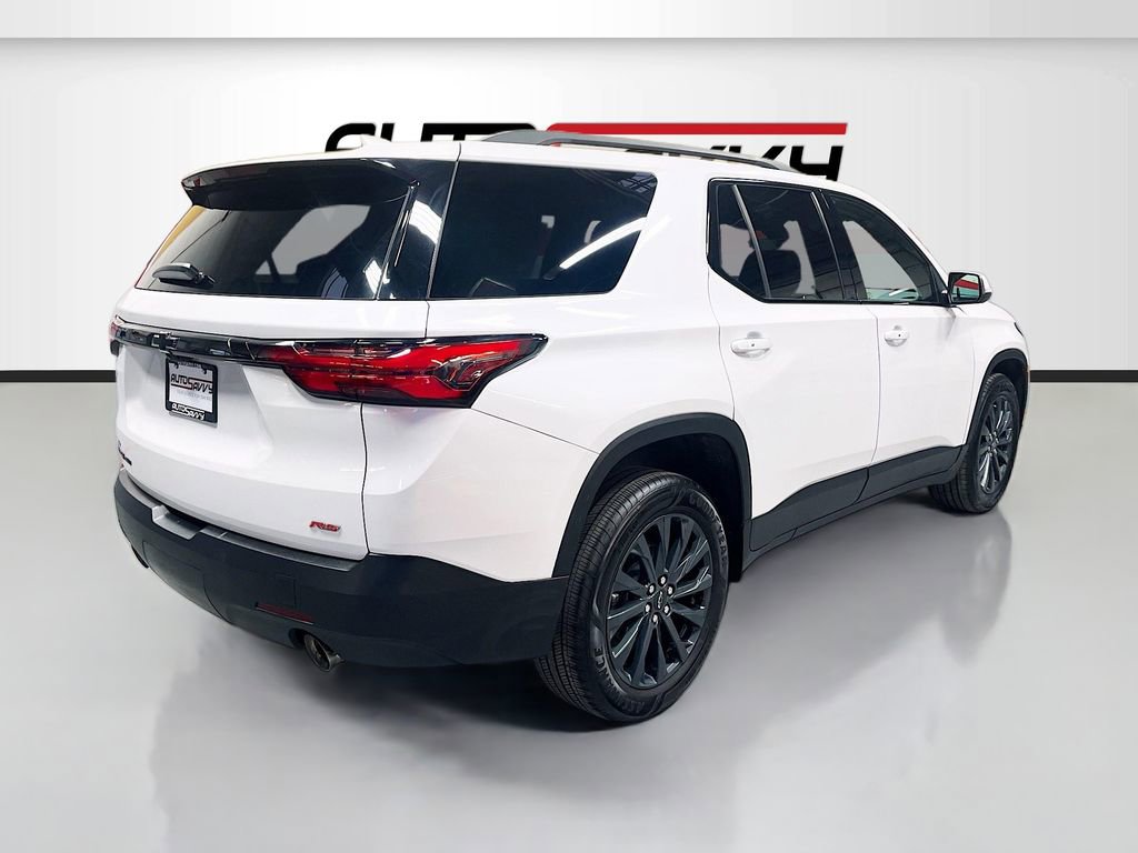Used 2023 Chevrolet Traverse RS image 7