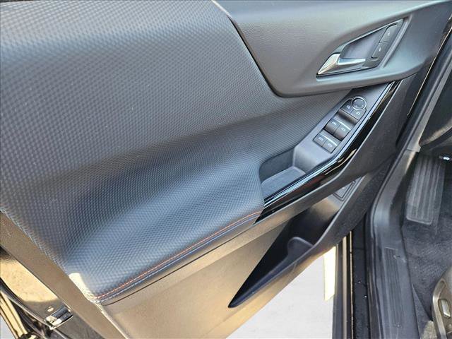 Used 2025 Chevrolet Equinox RS image 10