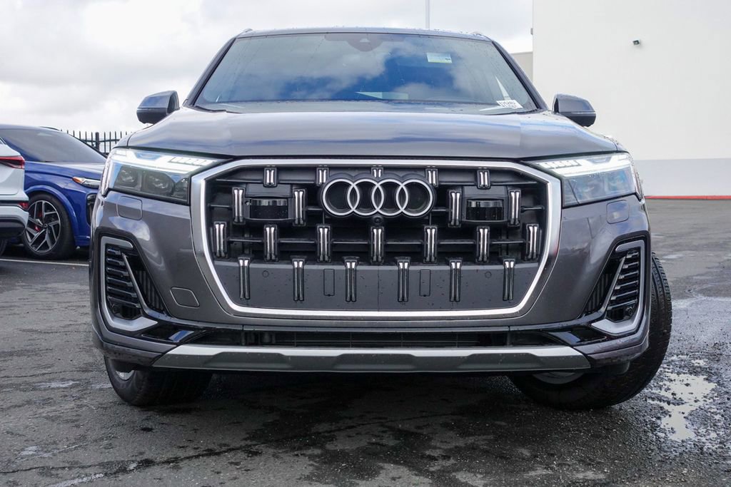 New 2025 Audi Q7 3.0T Prestige image 4