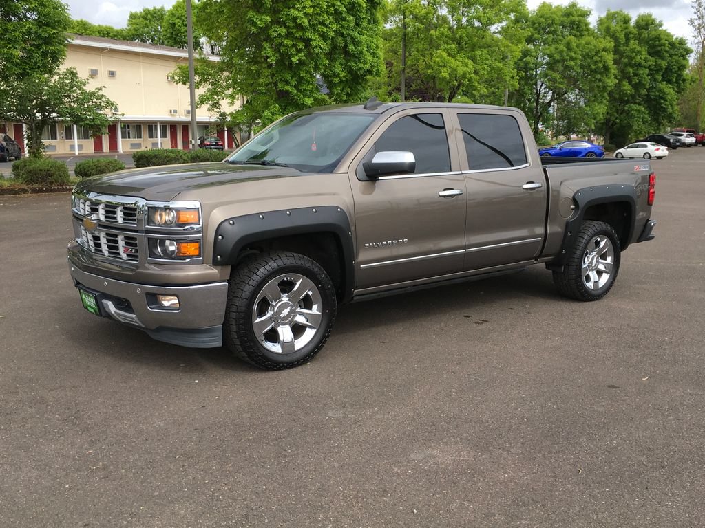 Used 2015 Chevrolet Silverado 1500 LTZ Z71 w/ LTZ Plus Package AWD/4WD image 13