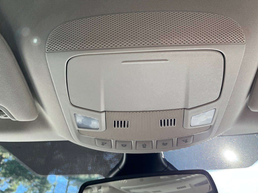 Used 2024 Ford Edge SEL w/ Class II Trailer Tow Package image 27