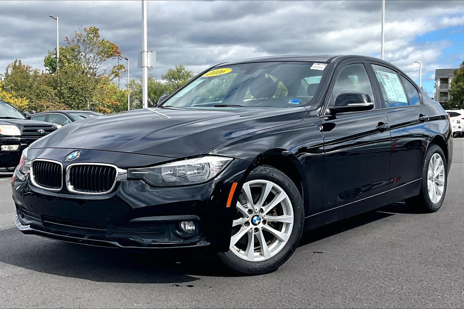 Used 2016 BMW 320i Sedan