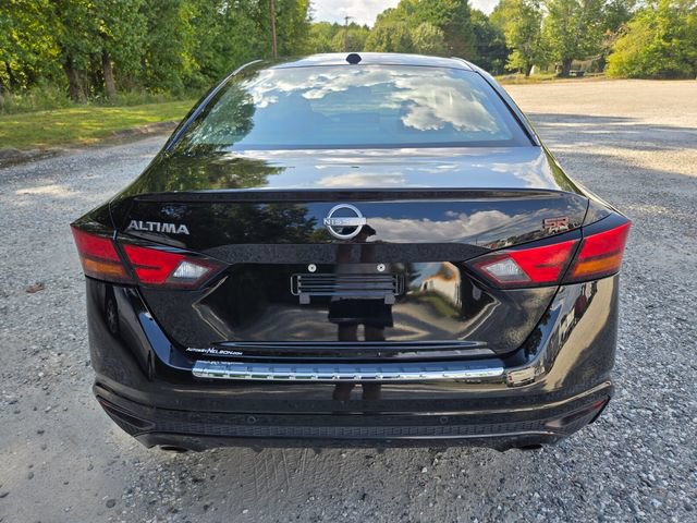 Used 2023 Nissan Altima 2.5 SR w/ SR Premium Package FWD image 7