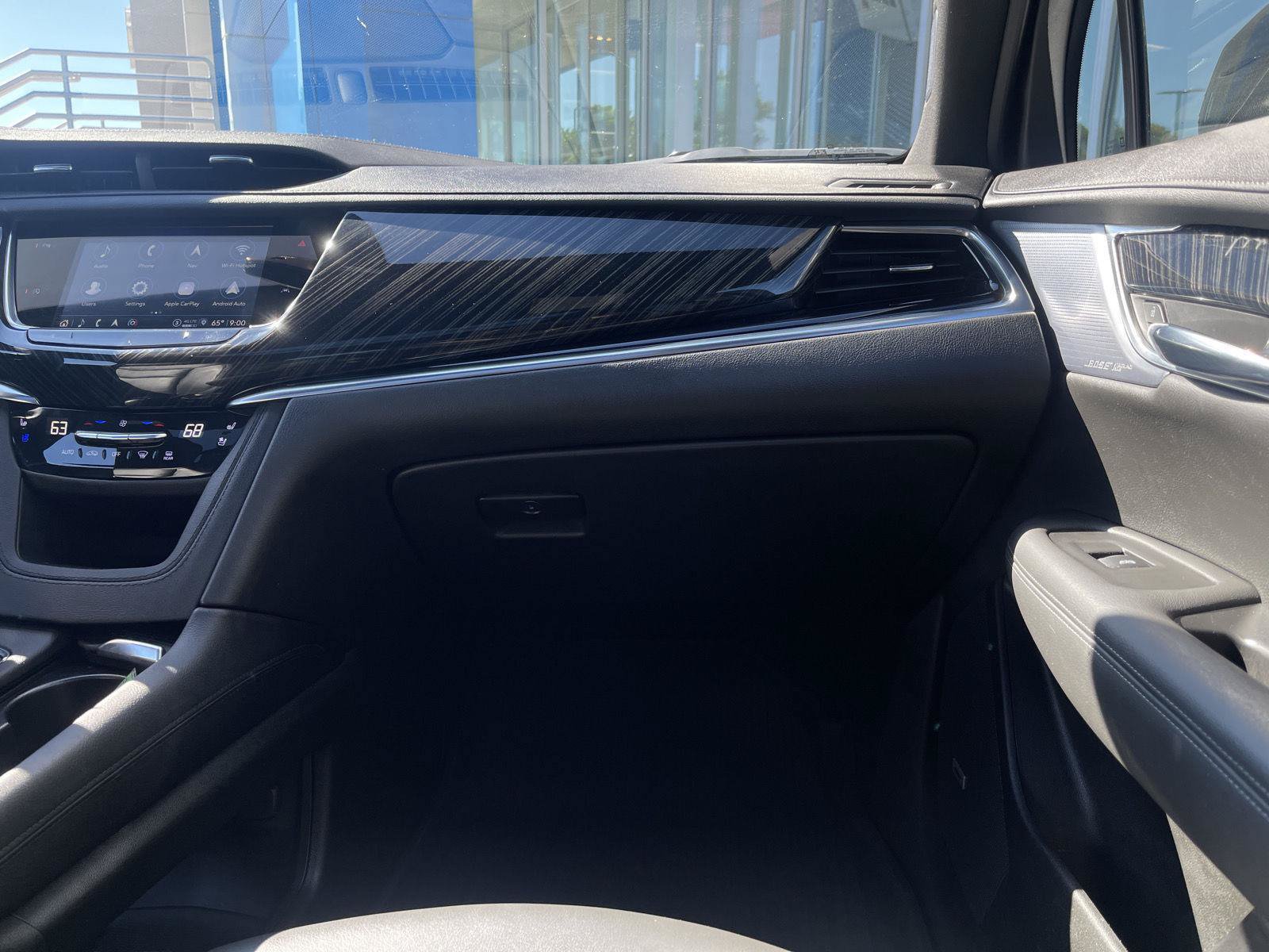 Used 2024 Cadillac XT6 Premium Luxury w/ LPO, Floor Liner Package AWD/4WD image 36