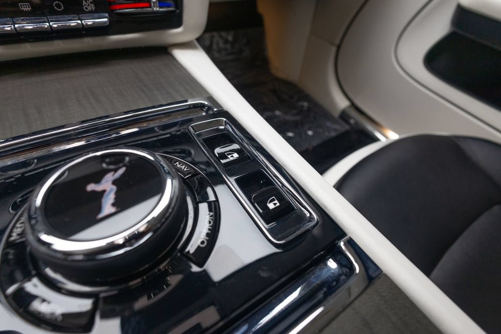 Used 2024 Rolls-Royce Spectre w/ Spectre Launch Package AWD/4WD image 35