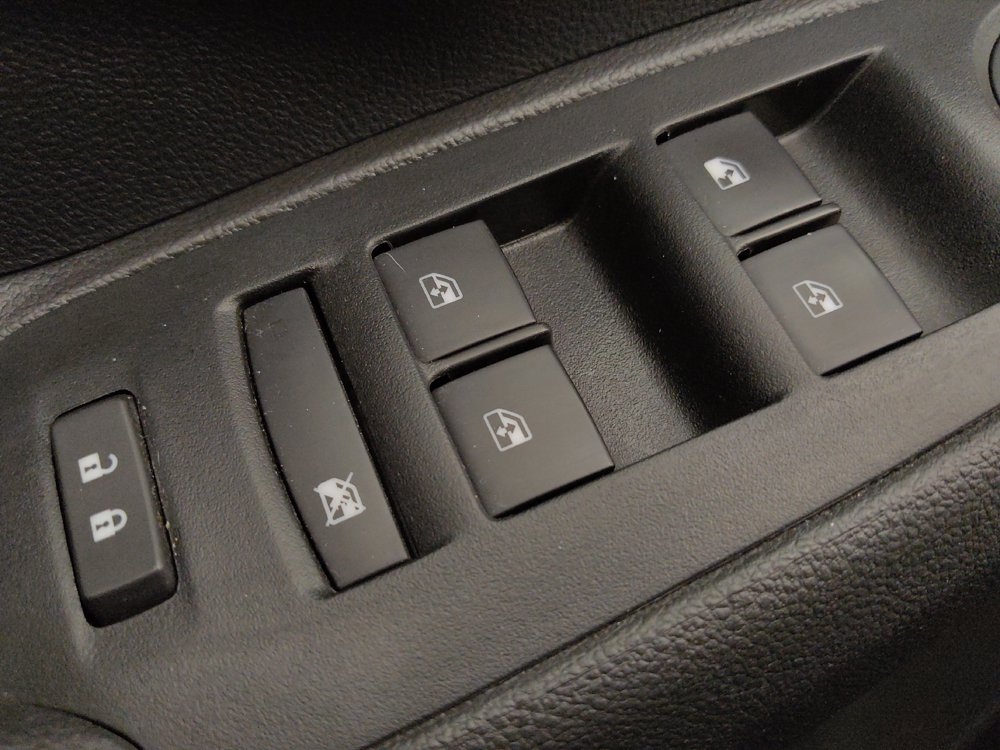 Used 2020 Chevrolet Trax LS FWD image 27