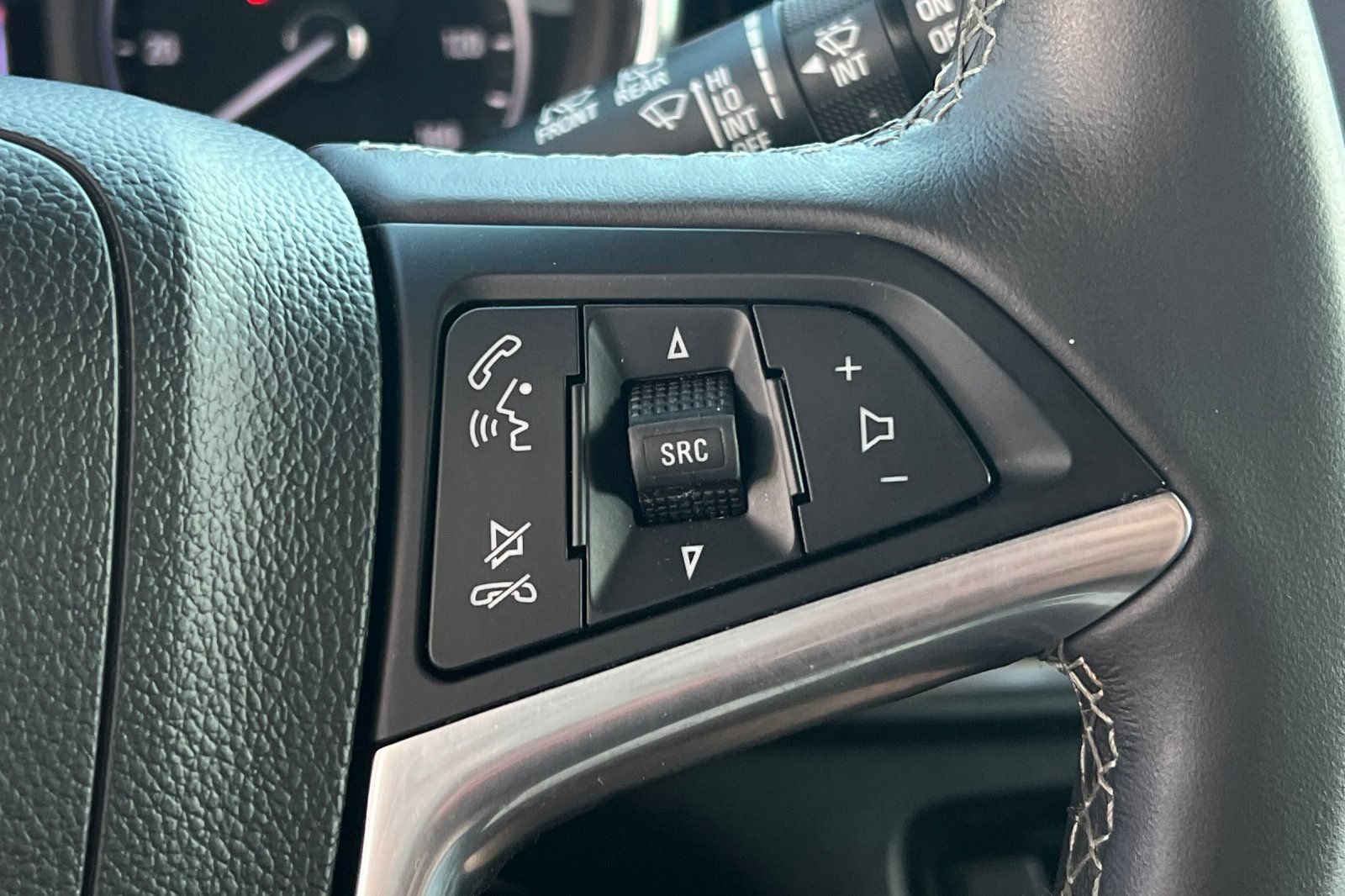 Used 2021 Buick Encore Preferred FWD image 36