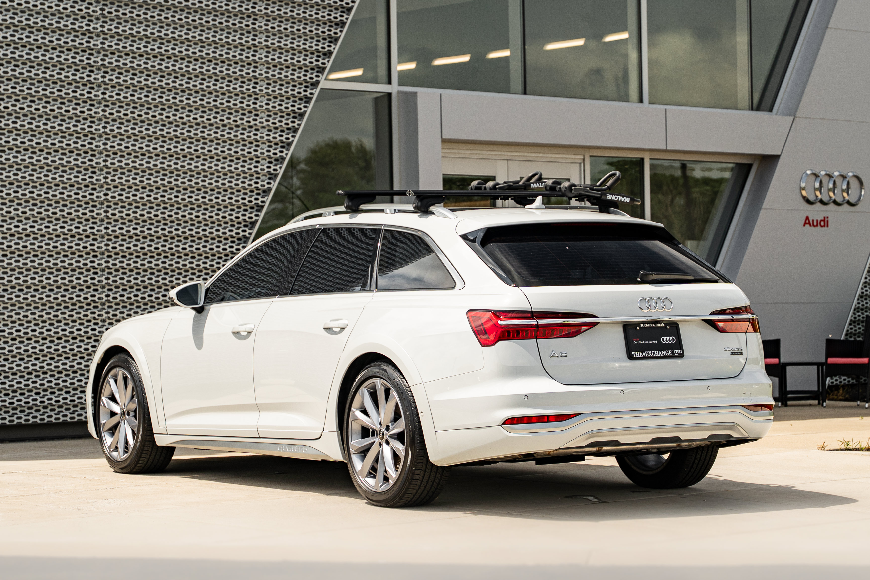 Certified 2025 Audi A6 3.0T allroad Prestige AWD/4WD image 5