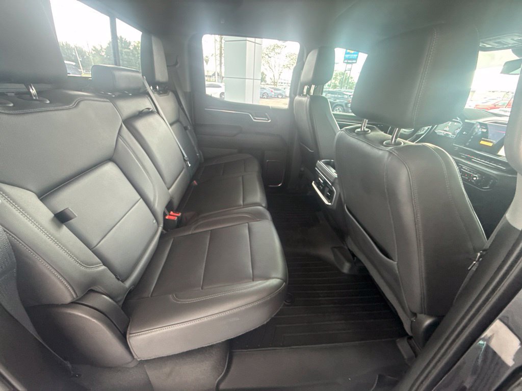 Used 2022 GMC Sierra 1500 SLT w/ SLT Premium Plus Package AWD/4WD image 41