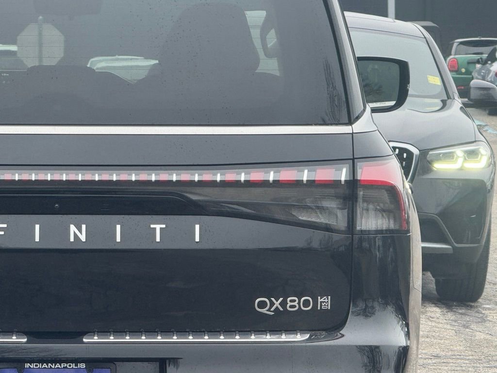 Used 2025 INFINITI QX80 Sensory w/ Exterior Package AWD/4WD image 5