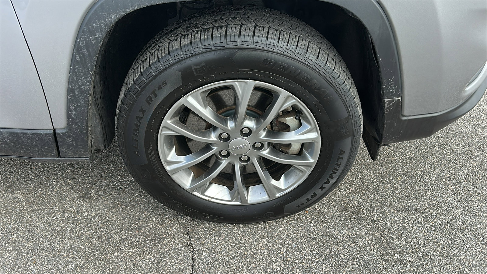 Used 2021 Jeep Cherokee Latitude Lux image 9