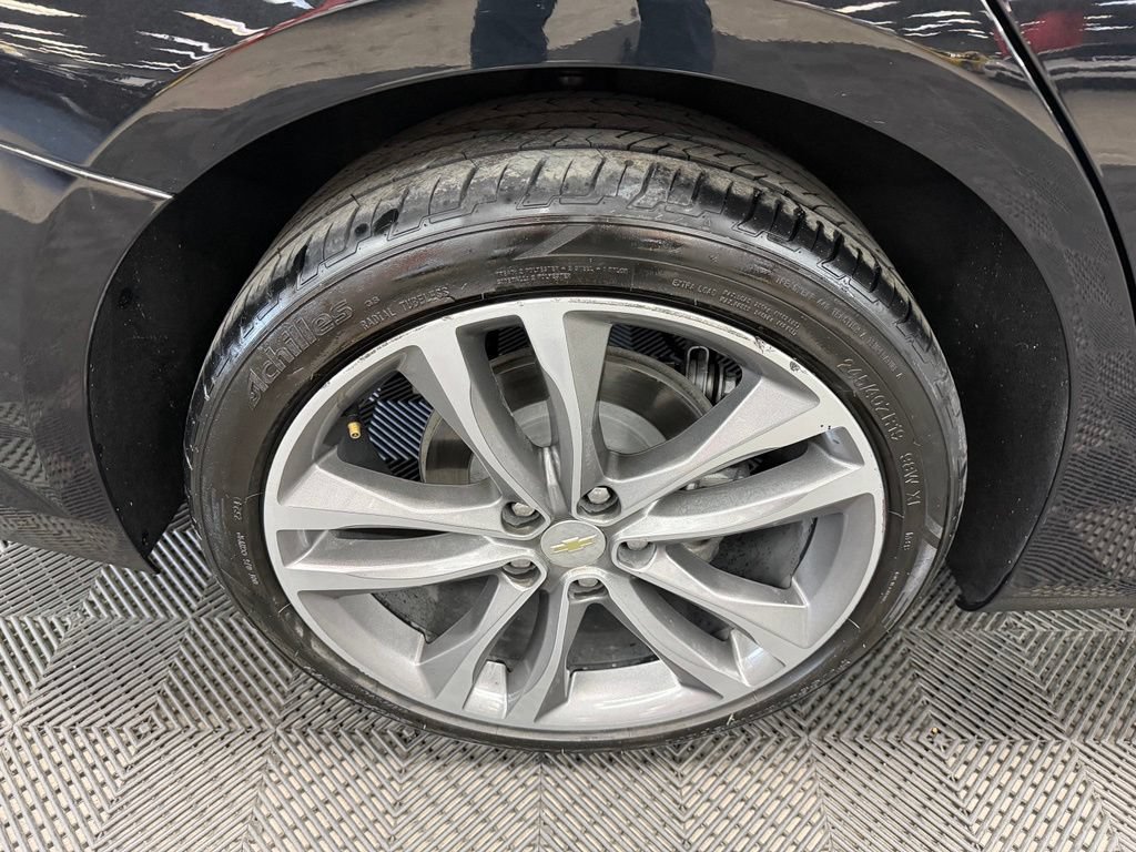 Used 2022 Chevrolet Malibu LT FWD image 19