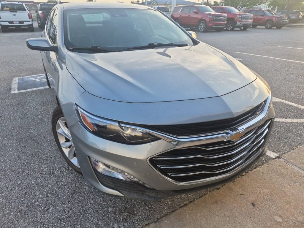 Used 2025 Chevrolet Malibu LT FWD image 18